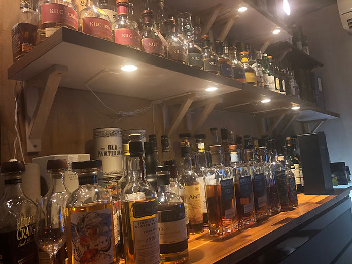 Sycthae 酒架,非常多款不同既蘇格蘭威士忌,有唔少仲要係非常名貴